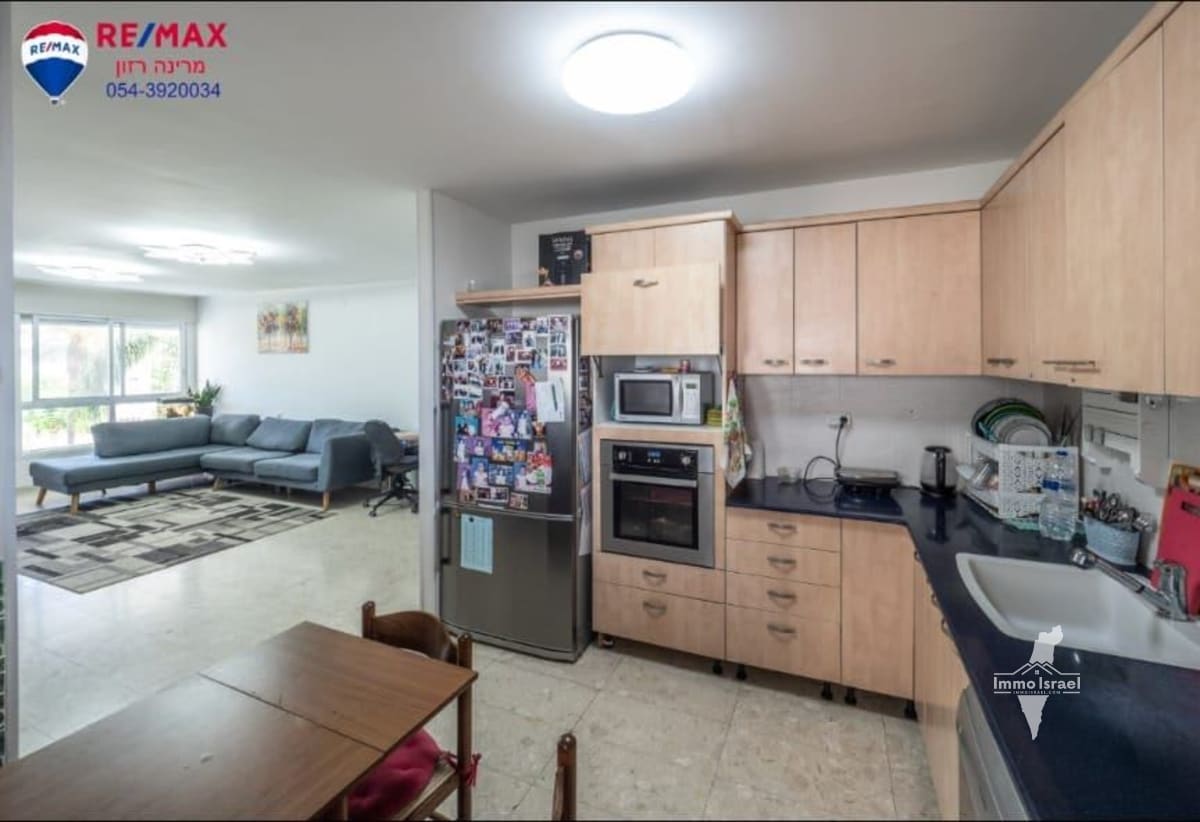 For Sale: 4-Room Apartment in Ein Sara, Nahariya