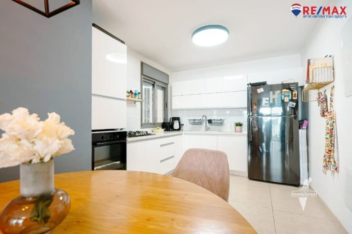 For Sale: 4-Room Apartment on Narkis Street, Harish