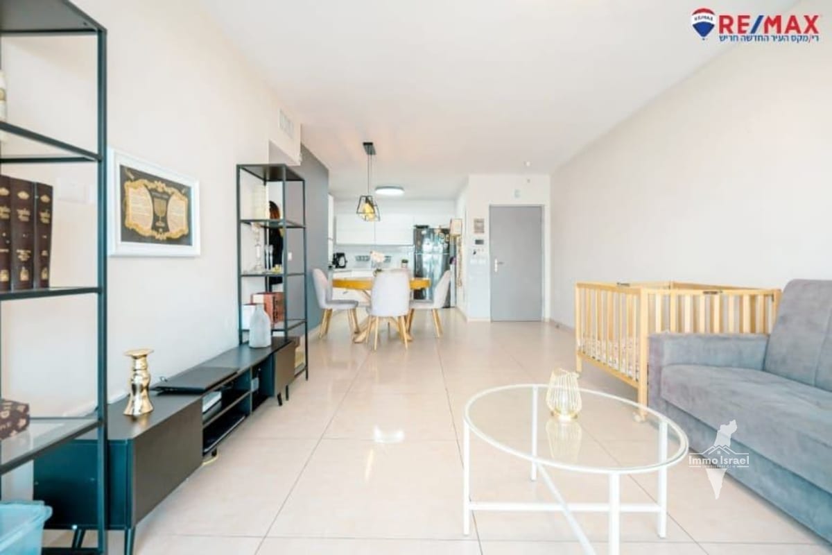 למכירה דירת 4 חדרים ברחוב נרקיס, חריש