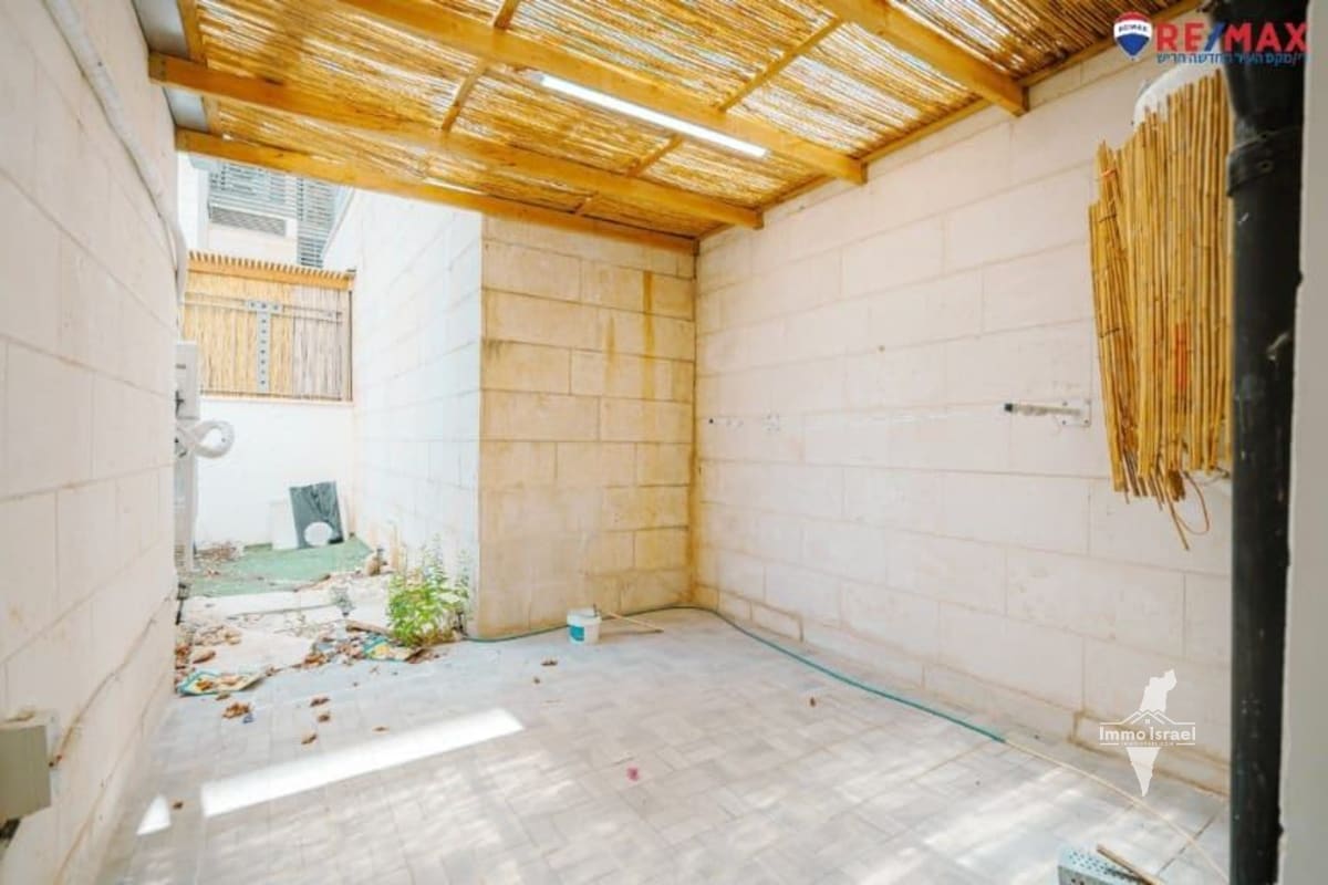 למכירה דירת 4 חדרים ברחוב גפן, חריש