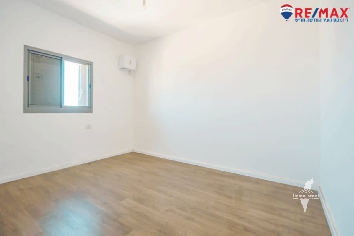 À vendre : Appartement de 5 pièces rue Kalanit, Harish