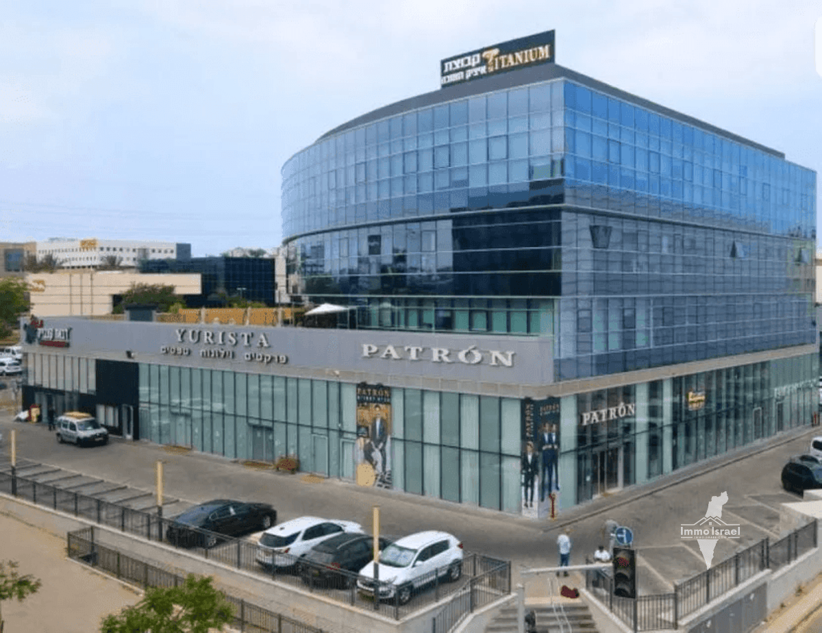 For Sale: 5-Room Office in the Sapir Industrial Zone, Netanya