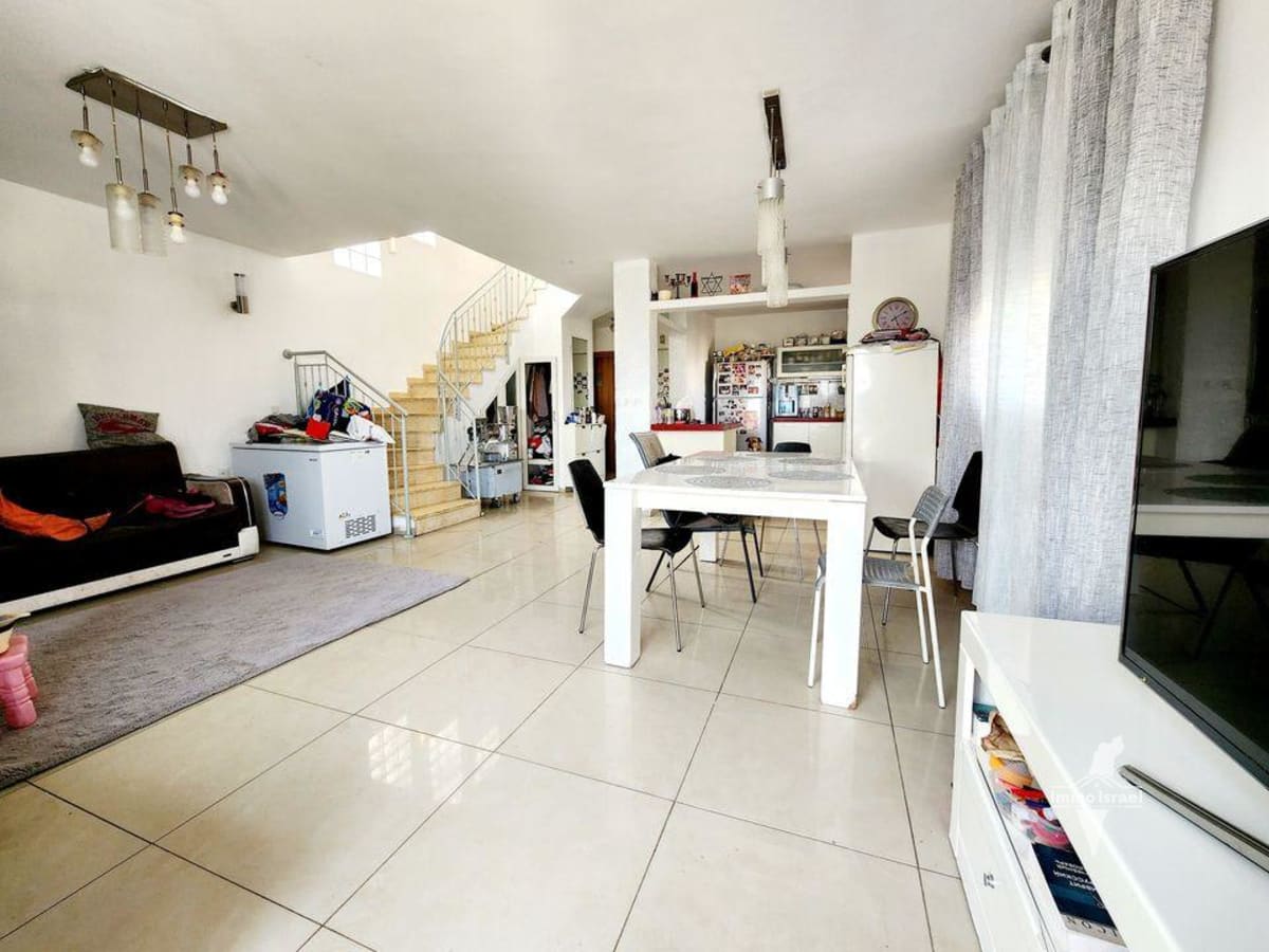 For Sale: 4-Room Duplex in Har Homa, Jerusalem