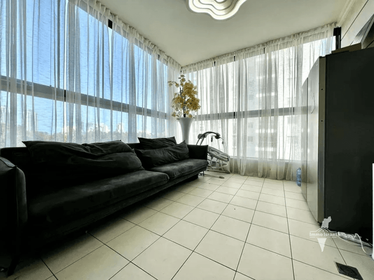 Appartement de 5 pièces à vendre sur la rue HaAgamim, Netanya
