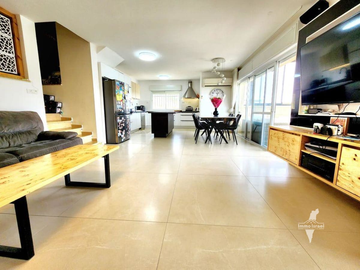 Продается: Дуплекс 5 комнат в районе Гило, Иерусалим