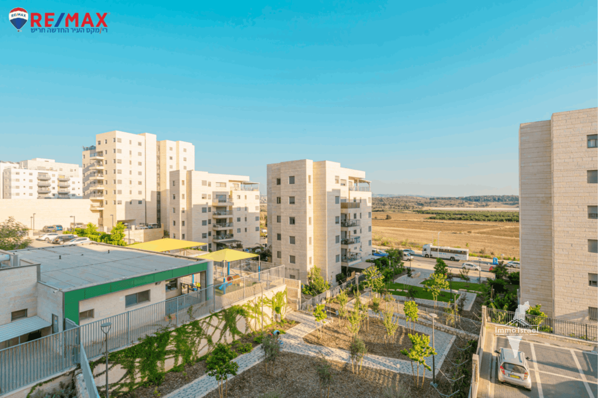 למכירה דירת 5 חדרים בחריש ברחוב נרקיס