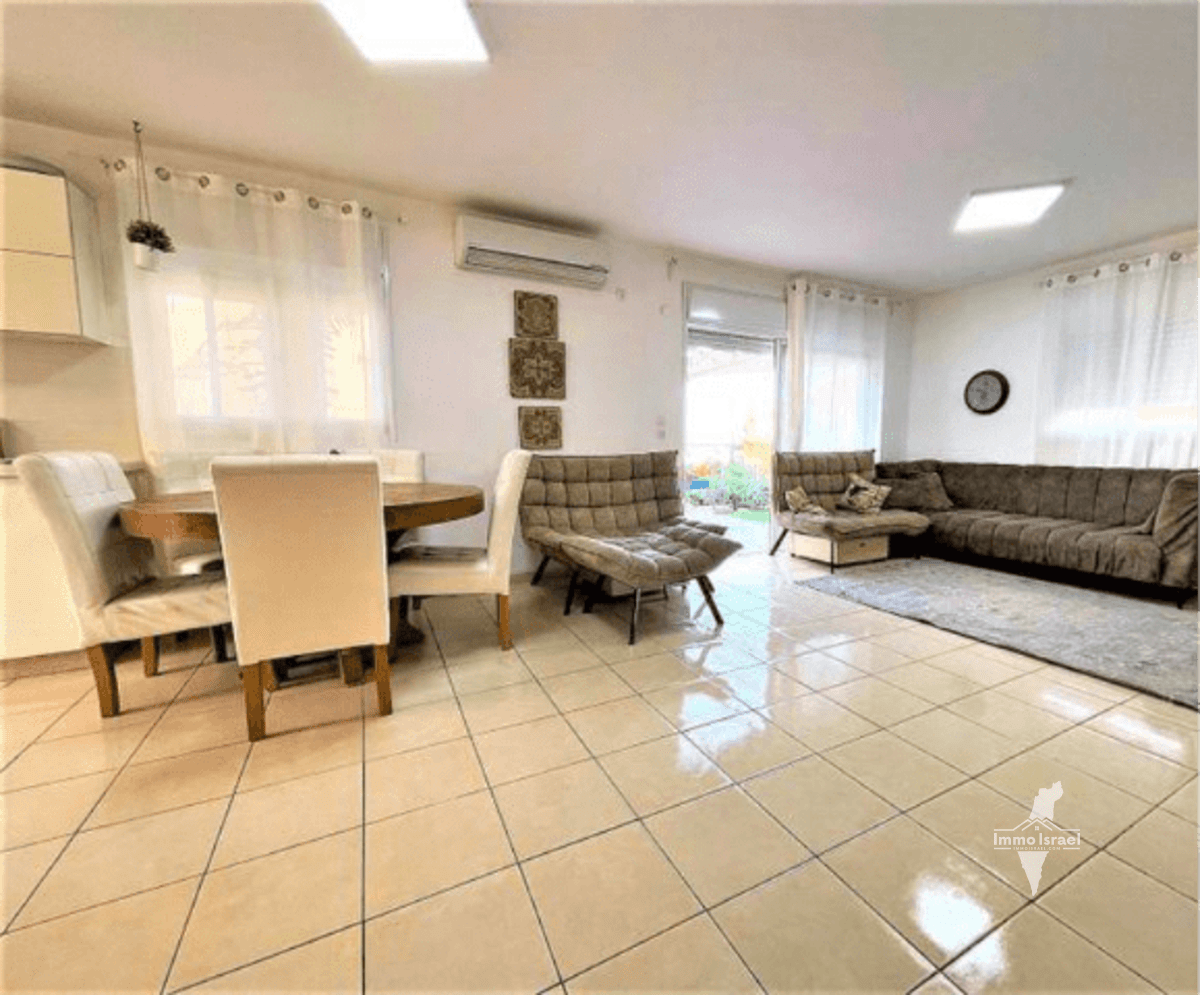 למכירה קוטג' 4 חדרים בחיננית