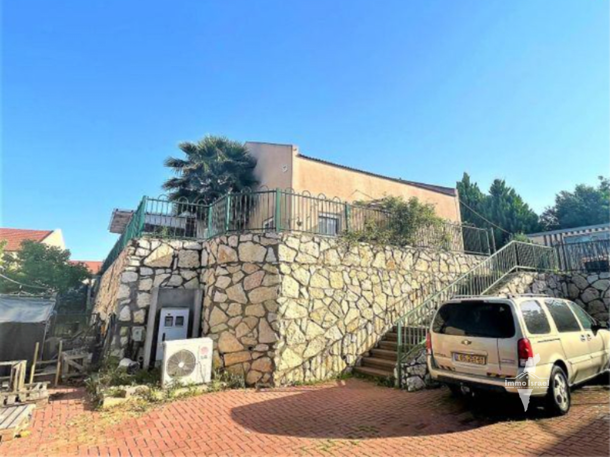 למכירה קוטג' 4 חדרים בחיננית