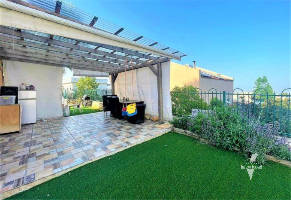 למכירה קוטג' 4 חדרים בחיננית