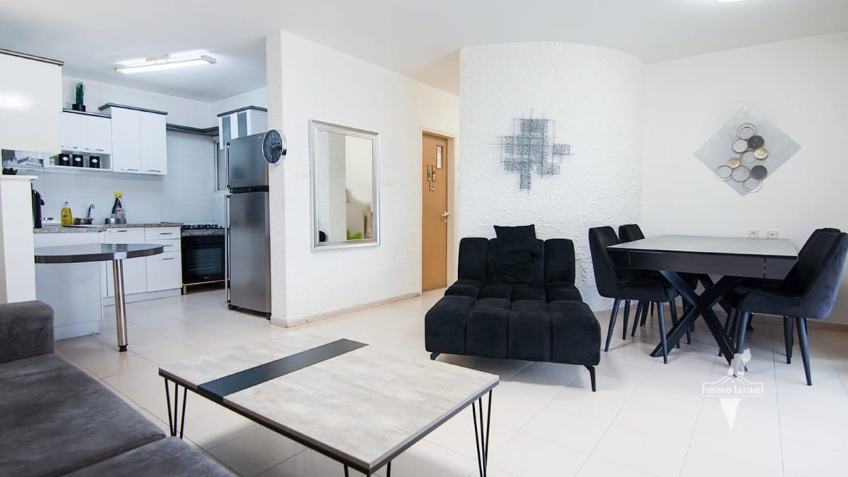 Продается квартира с 3 комнатами в Неве Зеев, Беэр Шева