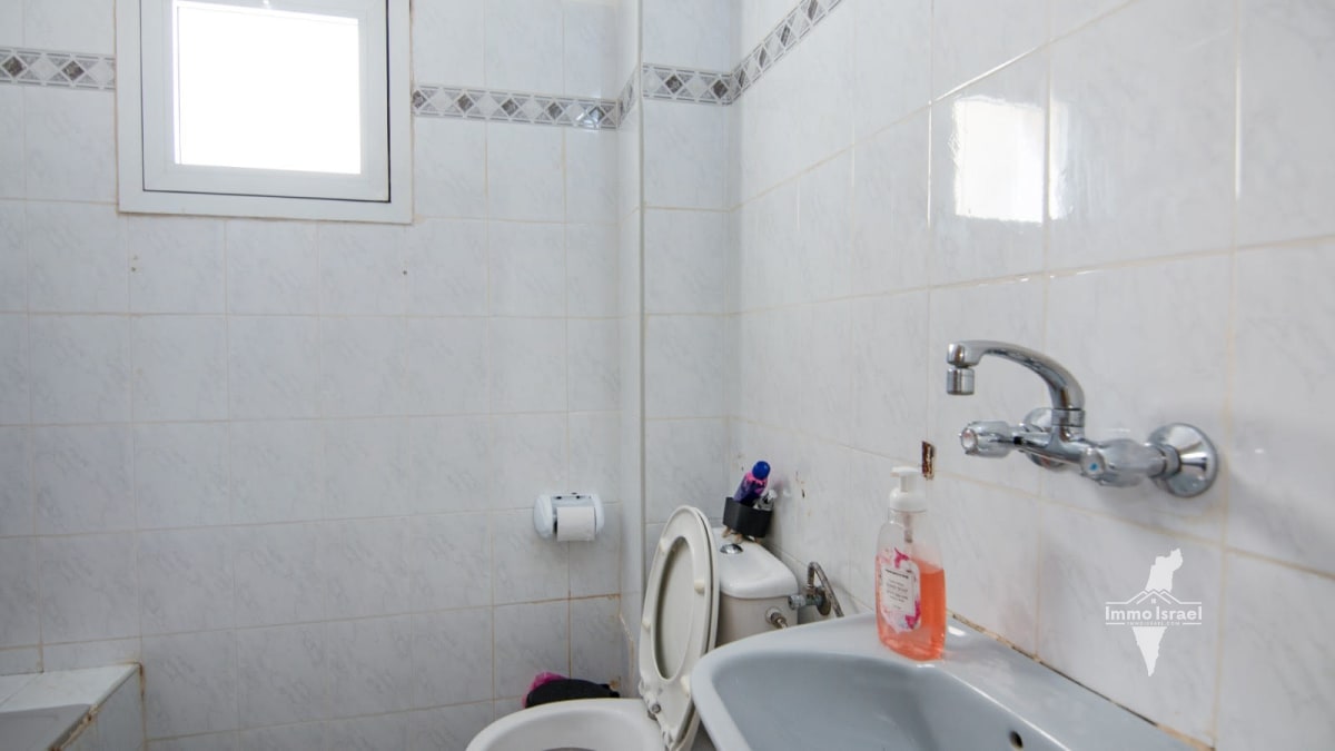 Продается квартира с 3 комнатами в Неве Зеев, Беэр Шева