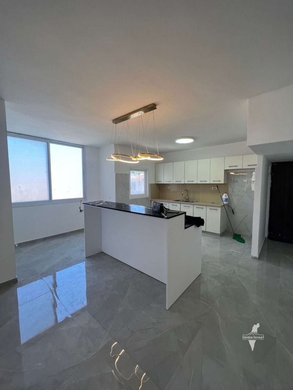 4.5-Room Apartment for Sale in Rothschild, Petah Tikva