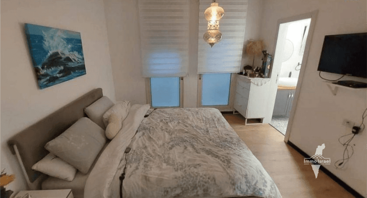 6.5-Room Apartment for Sale on Tarshish Street, Rehovot