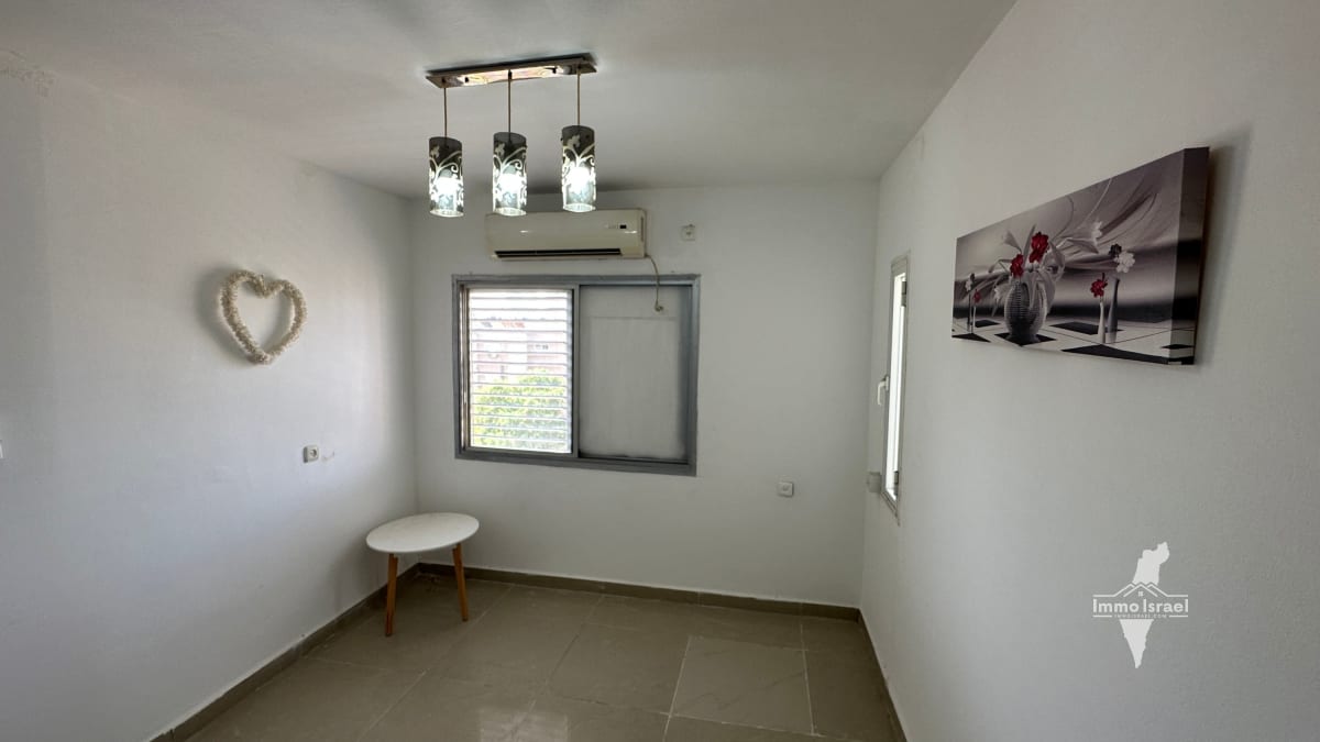 4-Room Investment Apartment for Sale on Benjamin Minz Street, Be'er Sheva