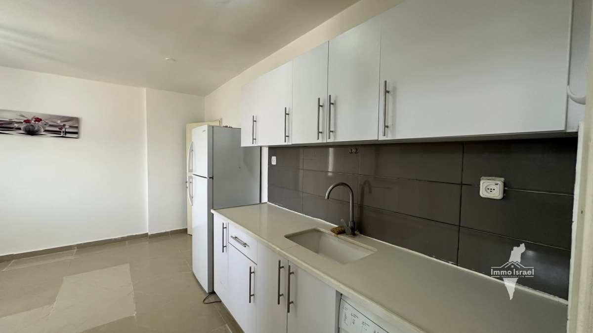 4-Room Investment Apartment for Sale on Benjamin Minz Street, Be'er Sheva