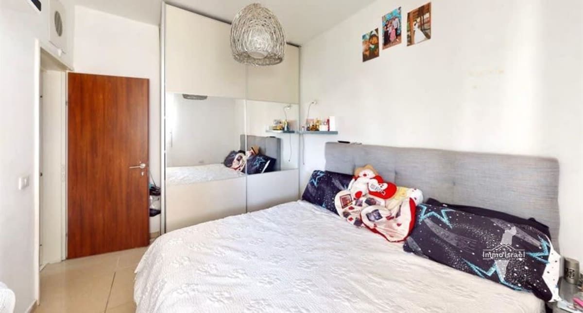 Appartement de 5 pièces à vendre sur la rue Isser Yehuda Unterman, Tel Aviv