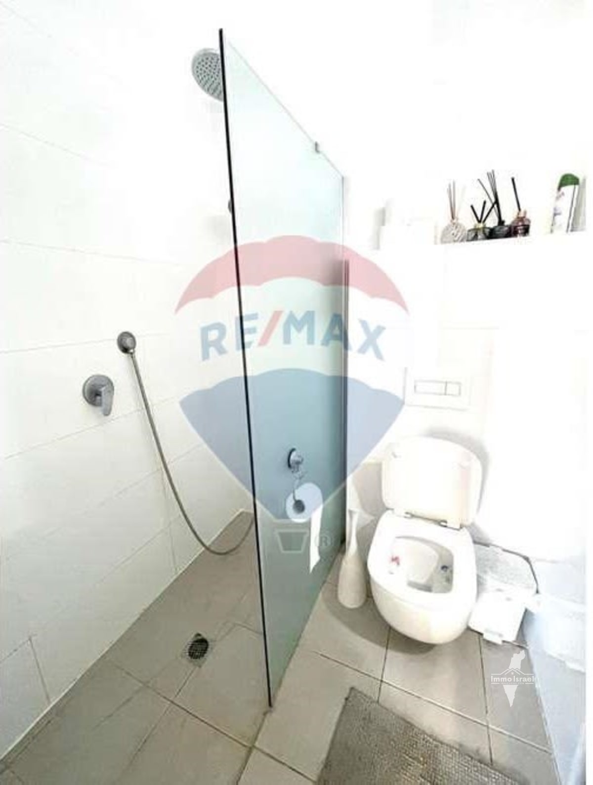 Appartement de 4 pièces à vendre sur la rue Shtulim 57, Tel Aviv