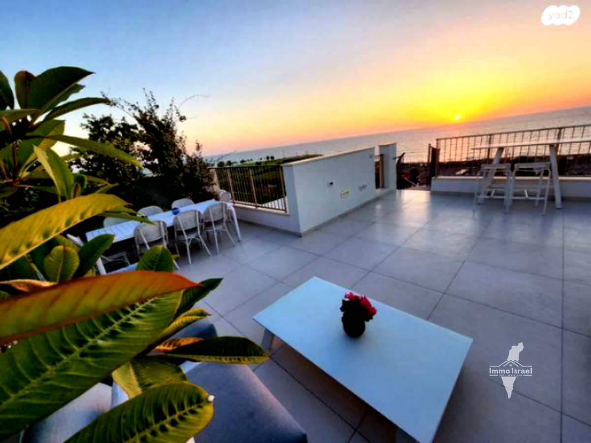 Penthouse avec vue sur la mer dans la rue Ha-Ogen, Tel Aviv-Yafo