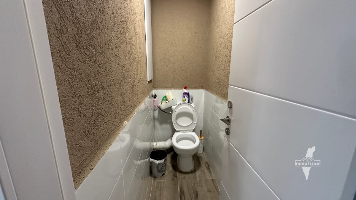 3-Room Apartment next to Grand Kanyon, Beer Sheva