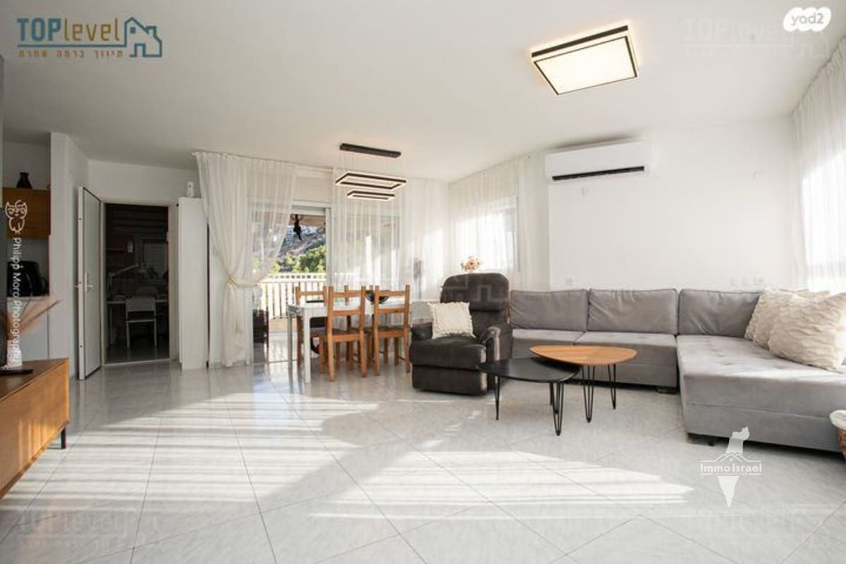 5-Room Duplex Penthouse for Sale on Harduf Street, Tirat Carmel