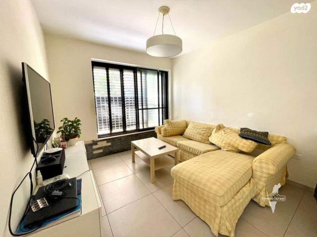 4-Room Apartment for Sale on Zalman Shneur Street, Haifa