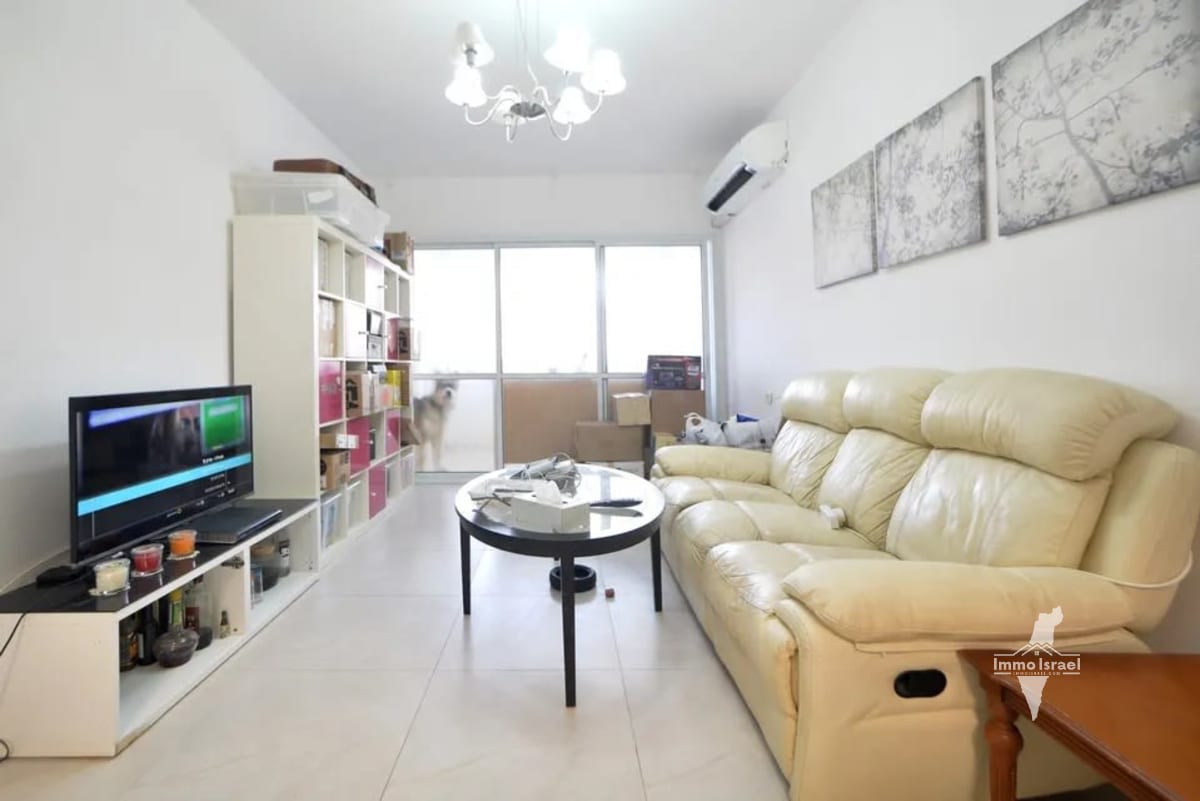 4-Room Apartment for Sale on Sderot HaMeginim, Haifa