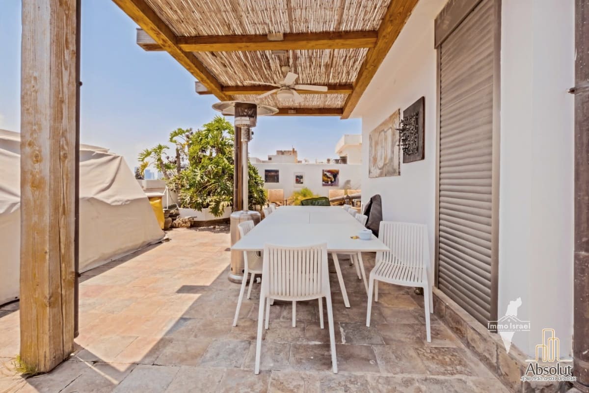 5-Room Roof Duplex for Sale on Burla Street, Tel Aviv