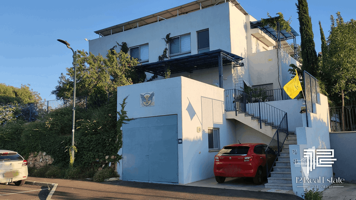 7 Bedrooms Villa for Sale in Beautiful Kamon