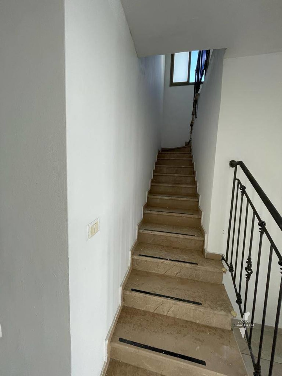 Сдается роскошная двухэтажная квартира в Ришон-ле-Ционе