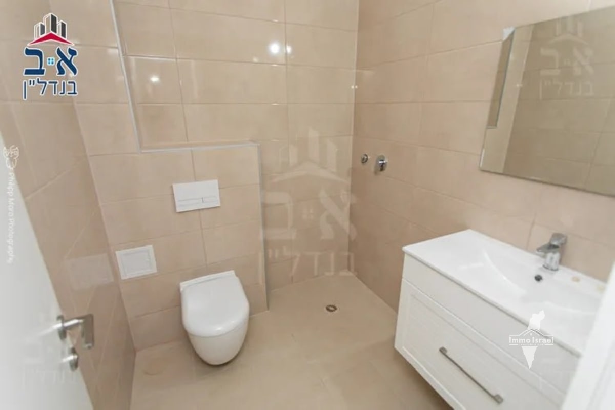 New 4-Room Apartment from Contractor for Sale on Ha-Melekh Amatsyahu Street, Haifa