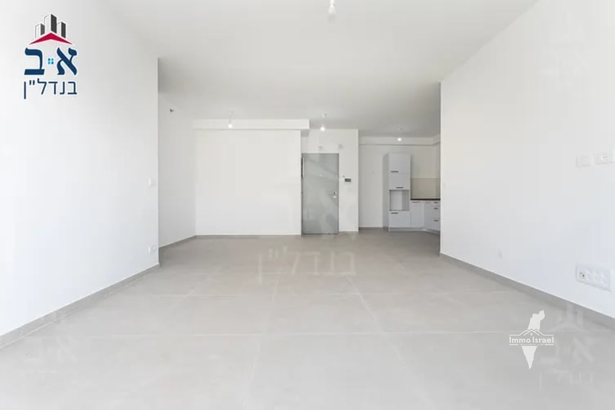 New 4-Room Apartment from Contractor for Sale on Ha-Melekh Amatsyahu Street, Haifa