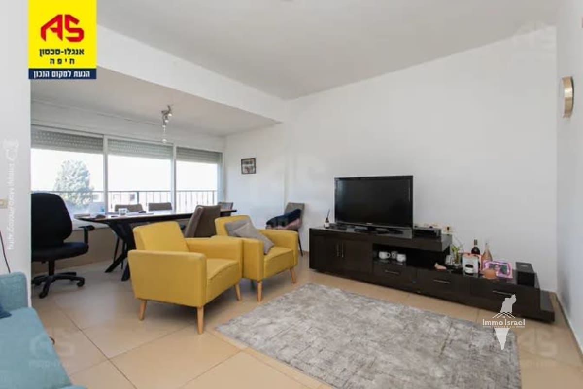 4-Room Apartment for Sale on Ze'ev Jabotinsky Street, Haifa