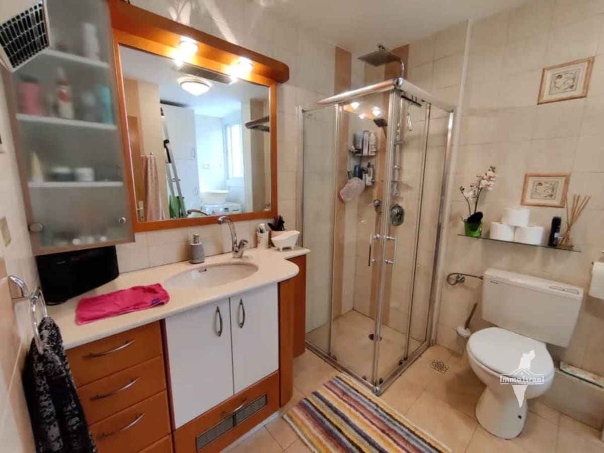 4-Room Apartment for Sale in Ahuza, Haifa