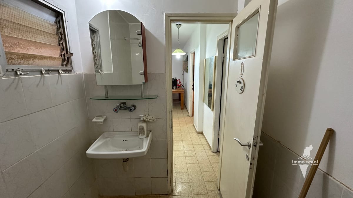 3-Room Apartment for Investment near the Grand Mall, Be'er Sheva