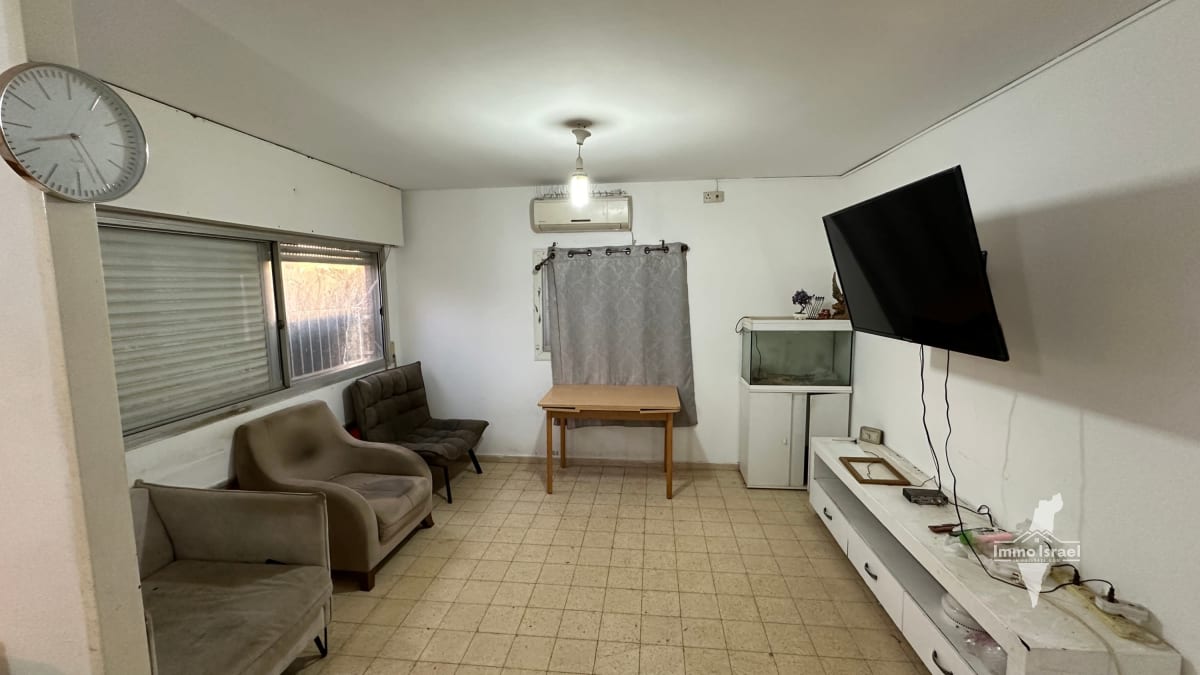 3-Room Apartment for Investment near the Grand Mall, Be'er Sheva