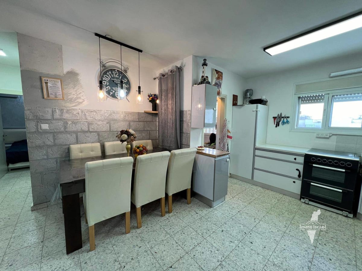 3-Room Apartment for Sale on Tkuma Street, Netivot