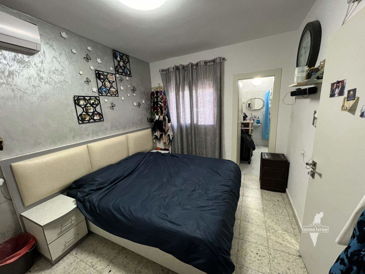 3-Room Apartment for Sale on Tkuma Street, Netivot