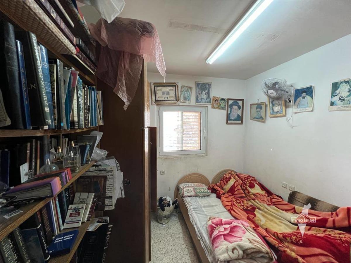 4-Room Apartment for Sale on Ha-Rav Tsaban Street, Netivot