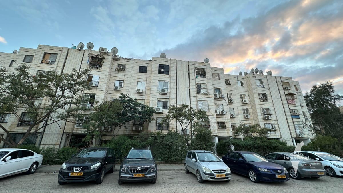 4-Room Apartment for Sale on Alfasi Street, Be'er Sheva