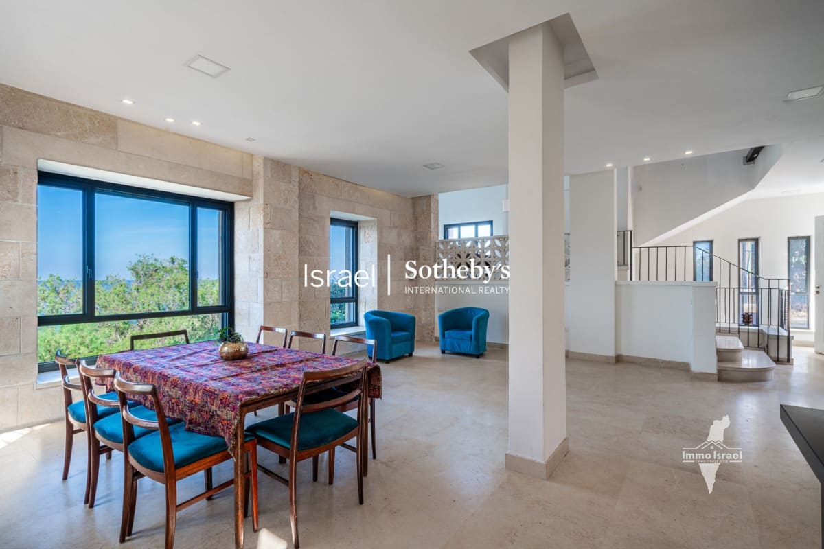 בית פרטי 4 חדרים למכירה קו ראשון לים ברחוב יוטבת 17, יפו