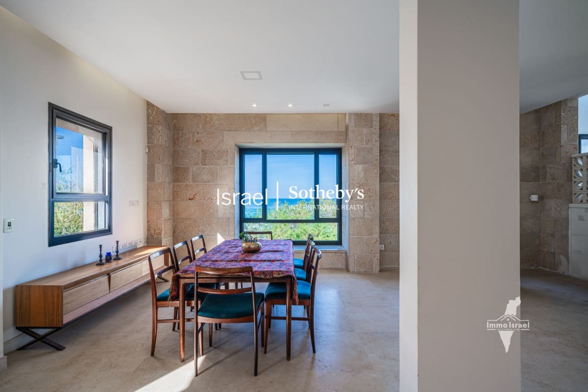 בית פרטי 4 חדרים למכירה קו ראשון לים ברחוב יוטבת 17, יפו