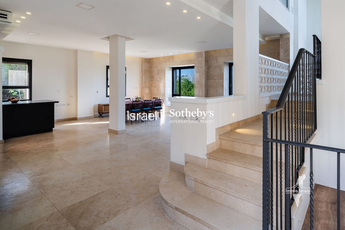 Maison privée de 4 pièces à vendre en première ligne de mer au 17 rue Yotvat, Yafo