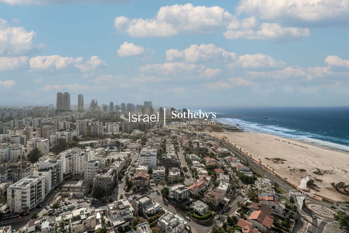 Luxurious 5-Room Penthouse for Sale in Dekel Towers, Ashdod