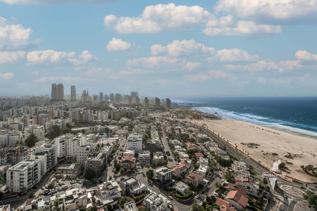 Luxurious 5-Room Penthouse for Sale in Dekel Towers, Ashdod