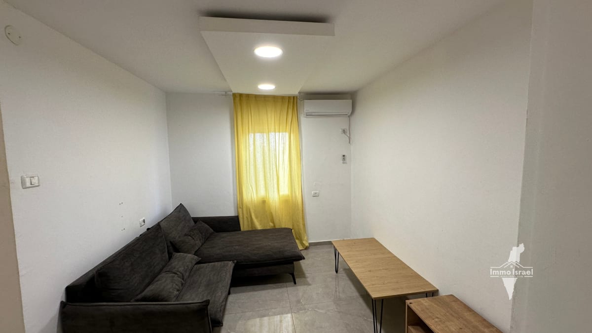 4-Room Apartment for Sale at 22 Rahvat HaRav Kook, Be'er Sheva