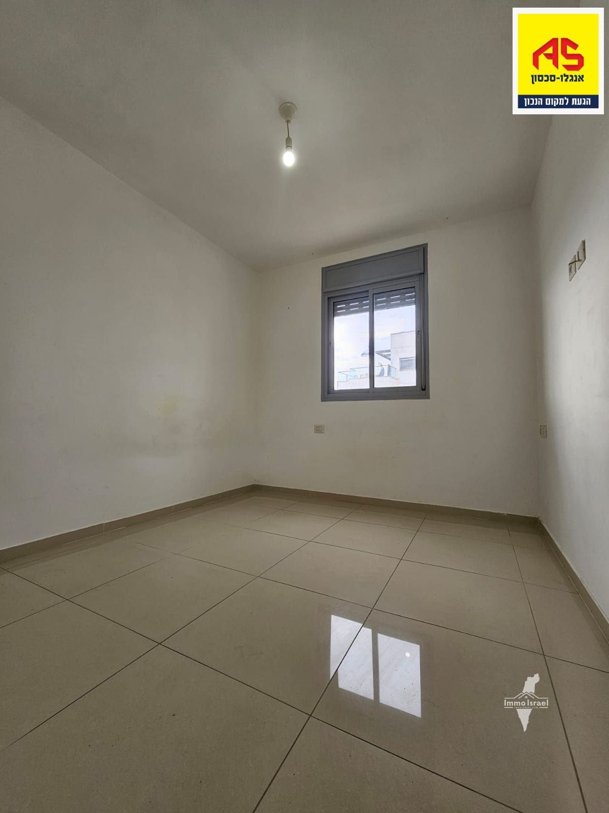 Appartement de 5 pièces à vendre sur Sderot Emek Hefer, Ashkelon