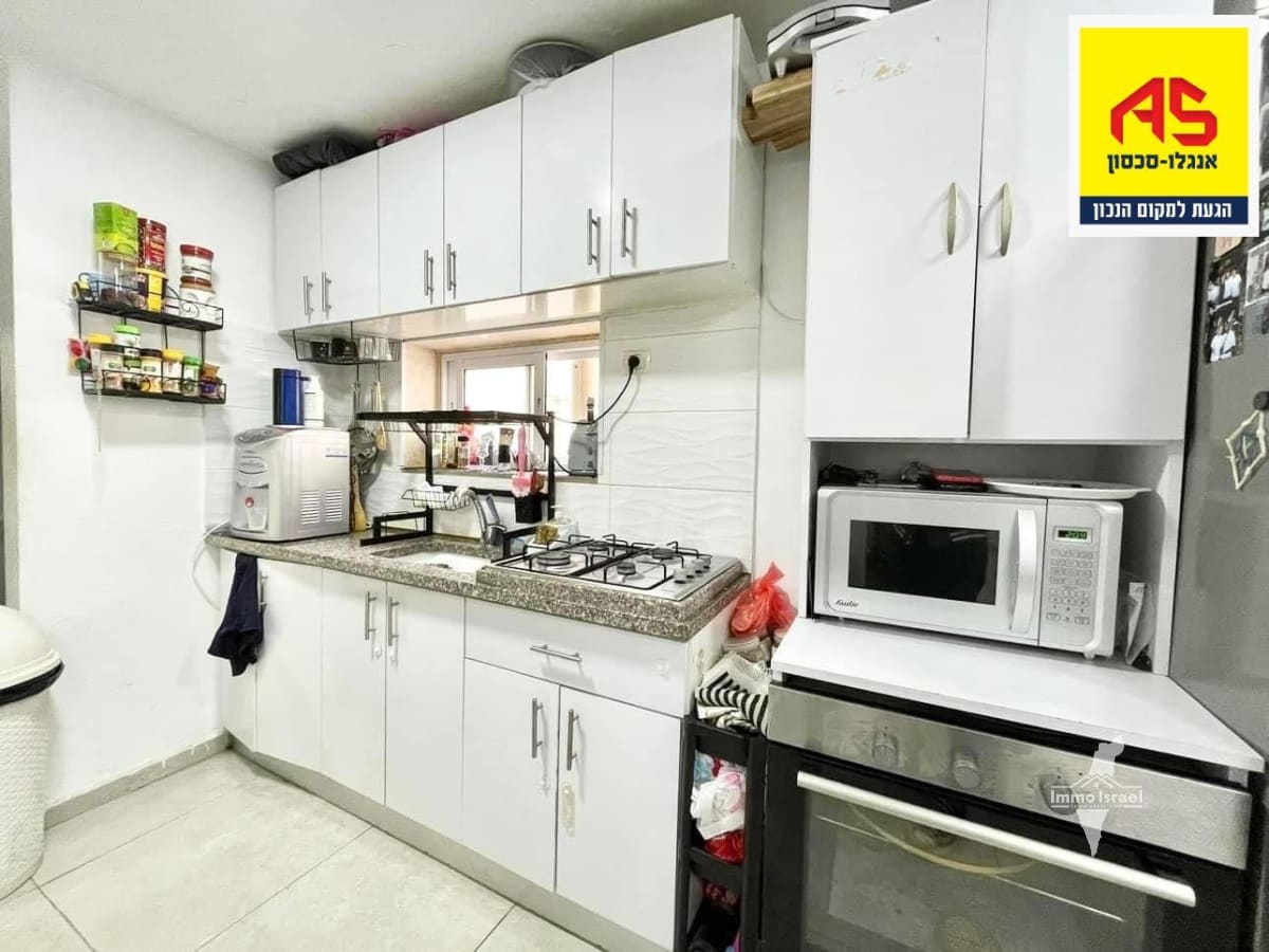 3-Room Apartment for Sale on Bialik Street, Ashkelon