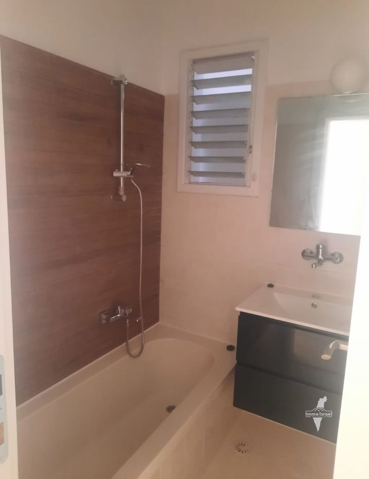 Appartement de 3 pièces à louer quartier Neve Dekalim, Ashkelon