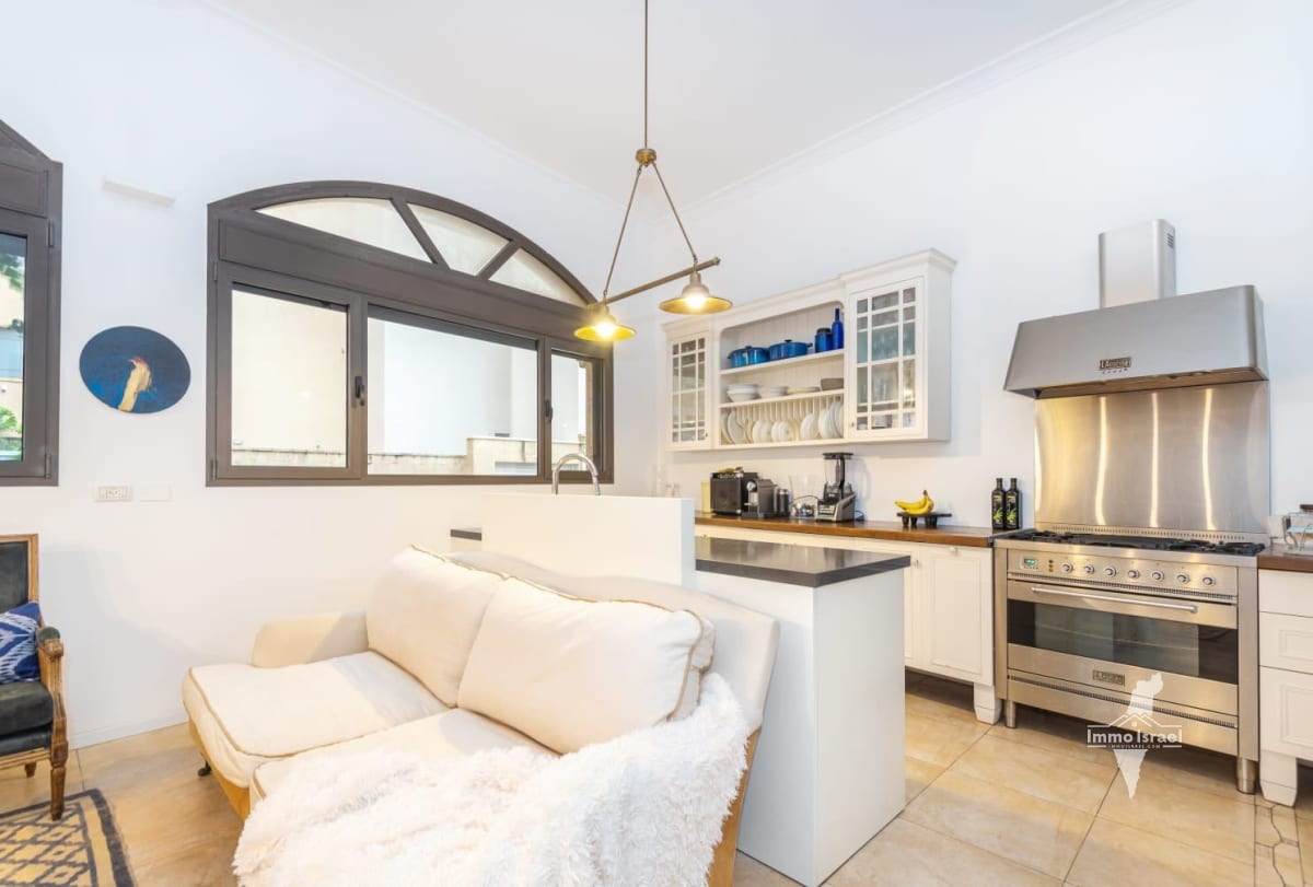 בית פרטי 6 חדרים למכירה ברחוב אבן סינא 27, יפו