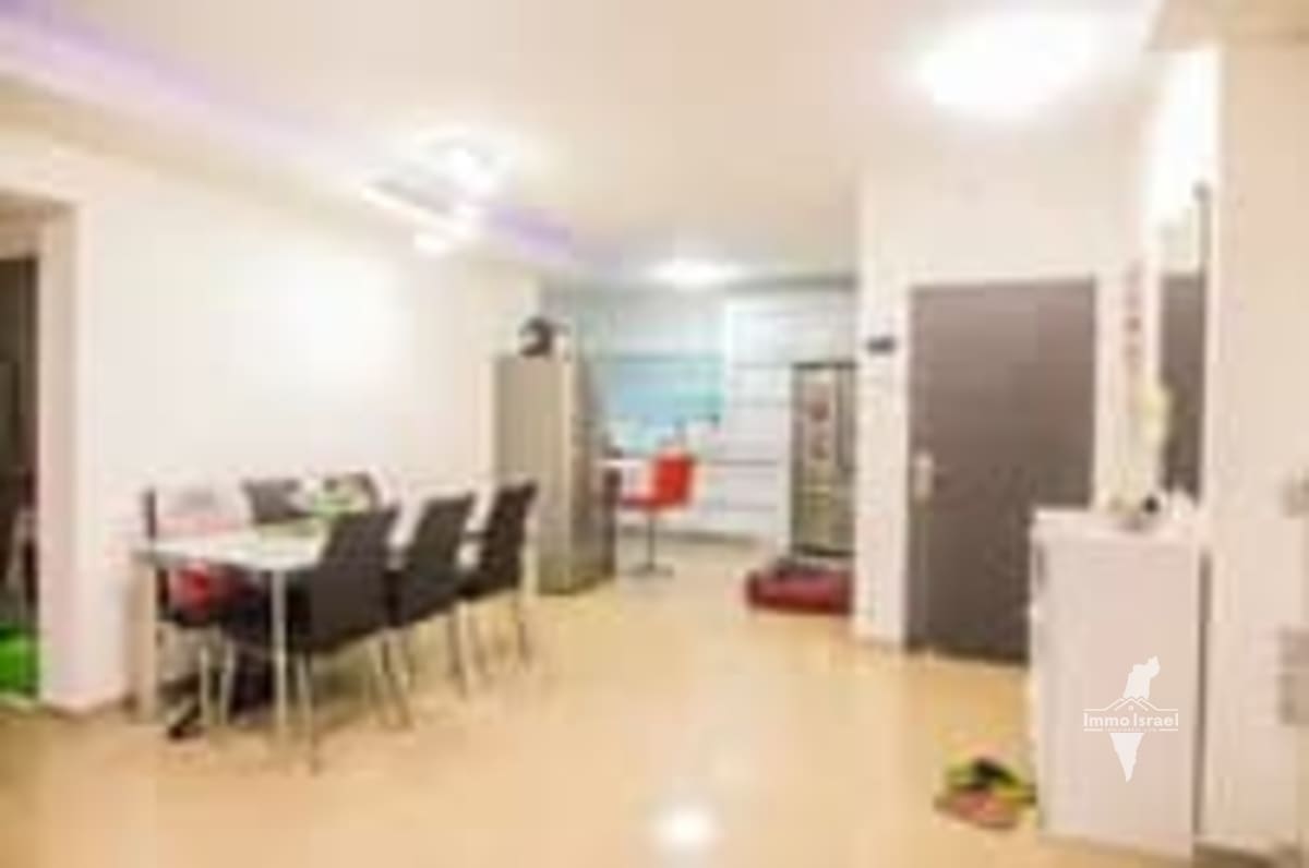 4-Room Apartment for Sale on Afarsek Street, Ashdod